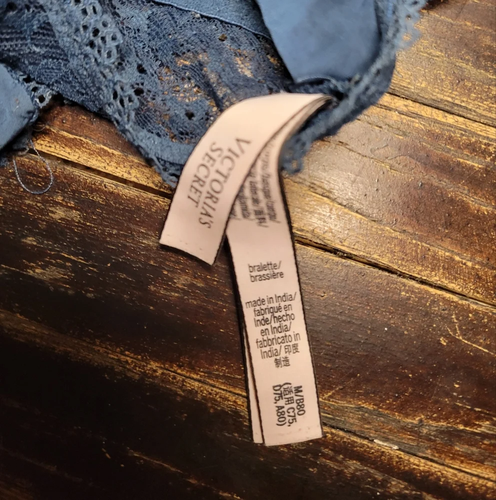 Victoria's Secret blue lace bralette, medium